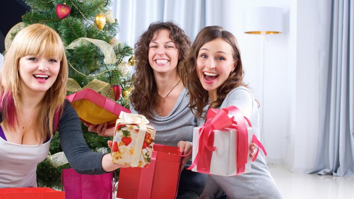 https://cdn.borsonline.hu/2018/12/JoT2Gvk66LvFH3Rz_2DL0hsE2zQFLfjWaQ4NE9E6Zec/fill/1347/758/no/1/aHR0cHM6Ly9jbXNjZG4uYXBwLmNvbnRlbnQucHJpdmF0ZS9jb250ZW50L2E5OTVmMzYwY2UzYzRhOTRiYjg5MjM3ZWVlNzJmMDEz.jpg