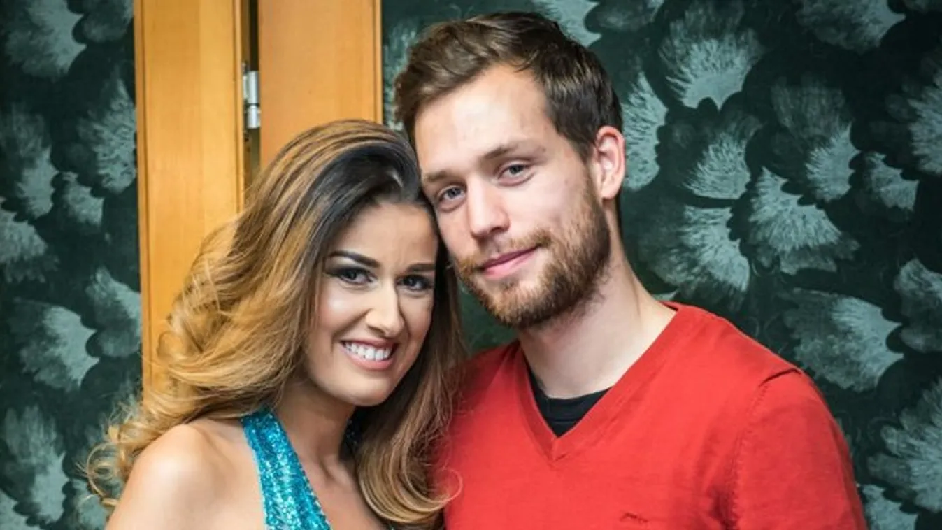 Magának választ jegygyűrűt Singh Viki 