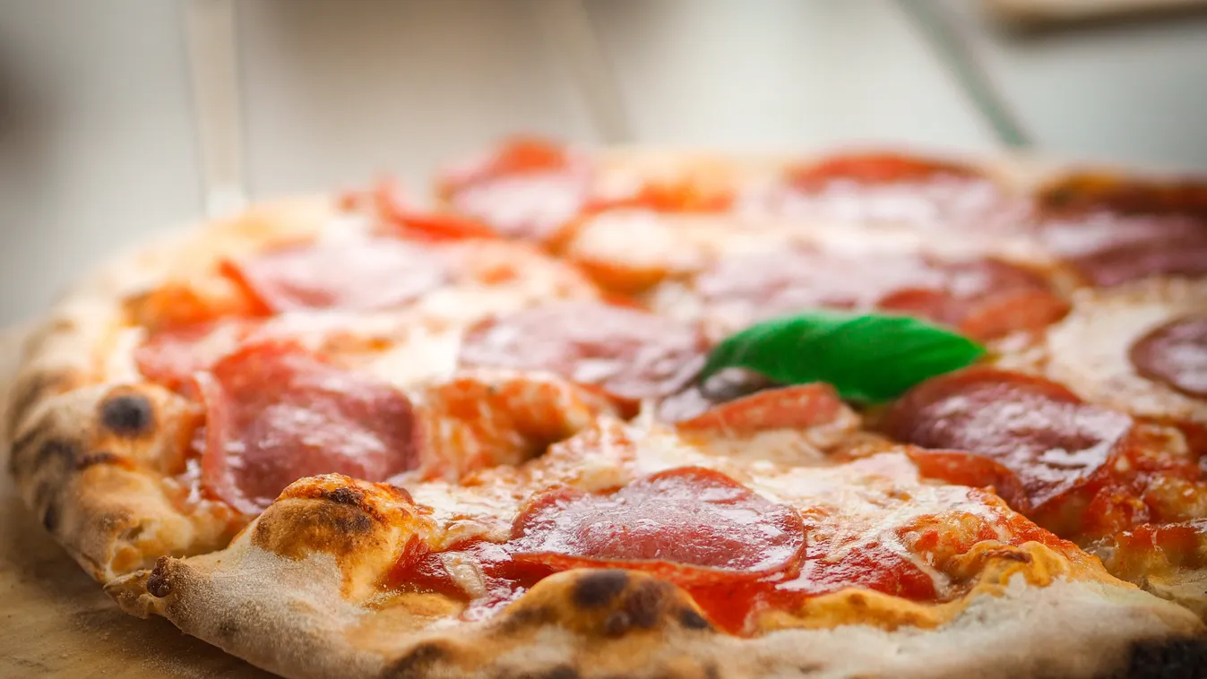 A királynő evett már pizzát?