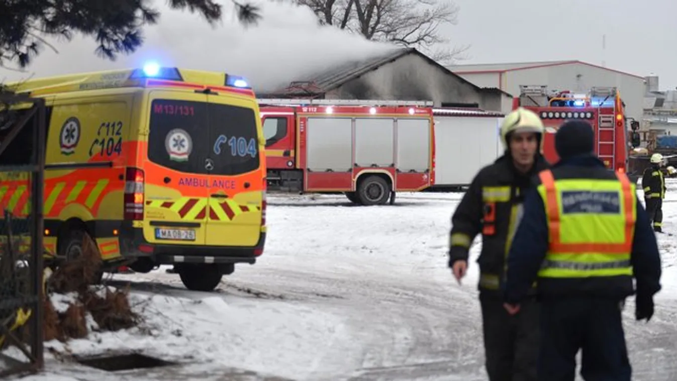 Kigyulladt egy raktárépület Halásztelken