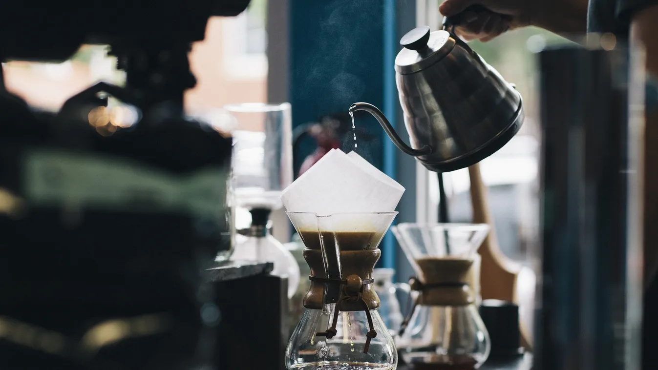Kávéfüggők és barista jelöltek figyelmébe ajánljuk!