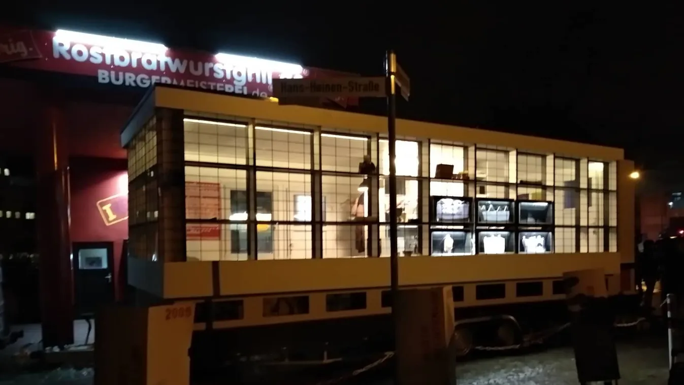 Bauhaus Busszal és designnal váltják meg a világot