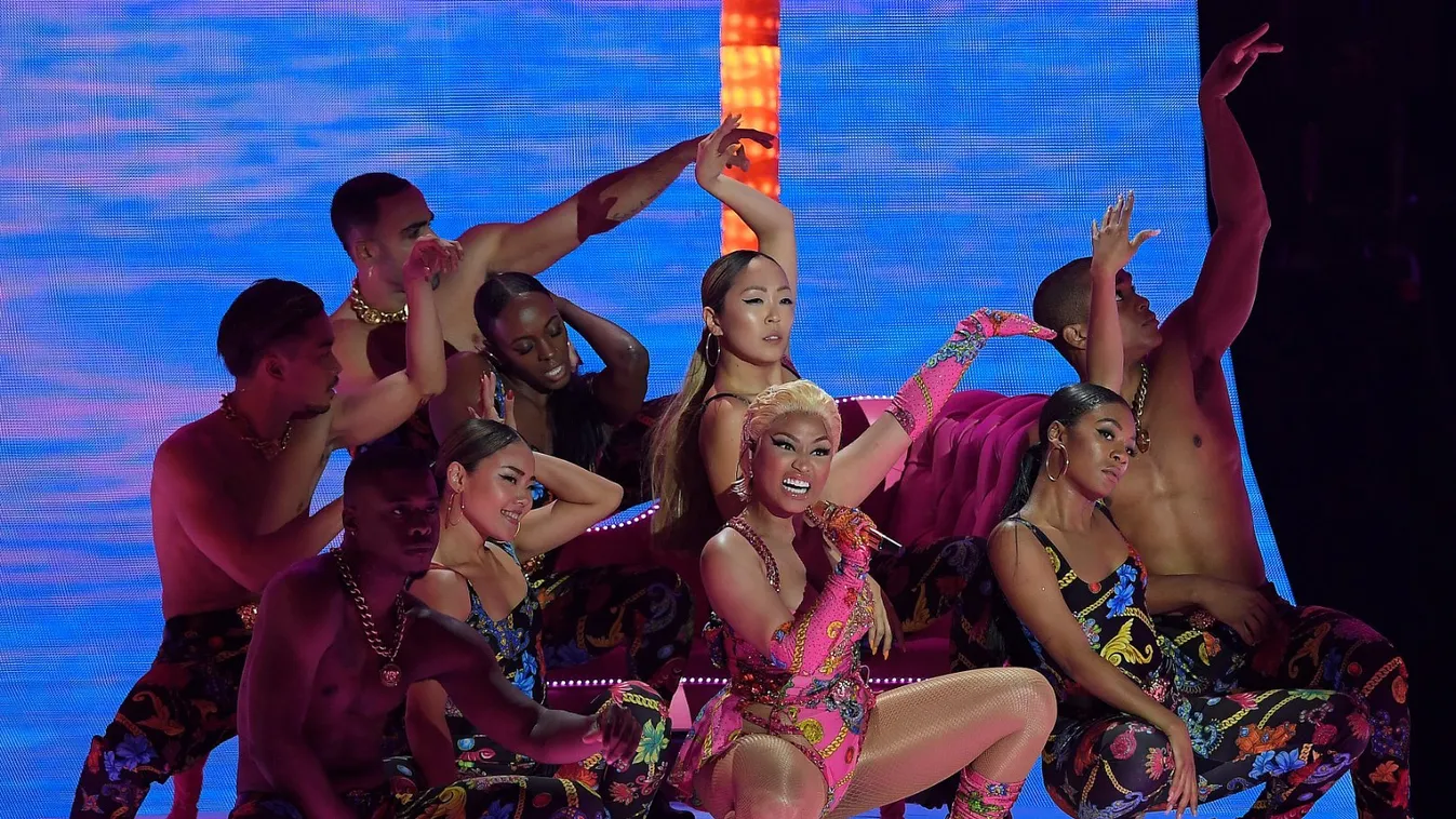Megváratta rajongóit, de nagyot szólt Nicki Minaj koncertje – videók