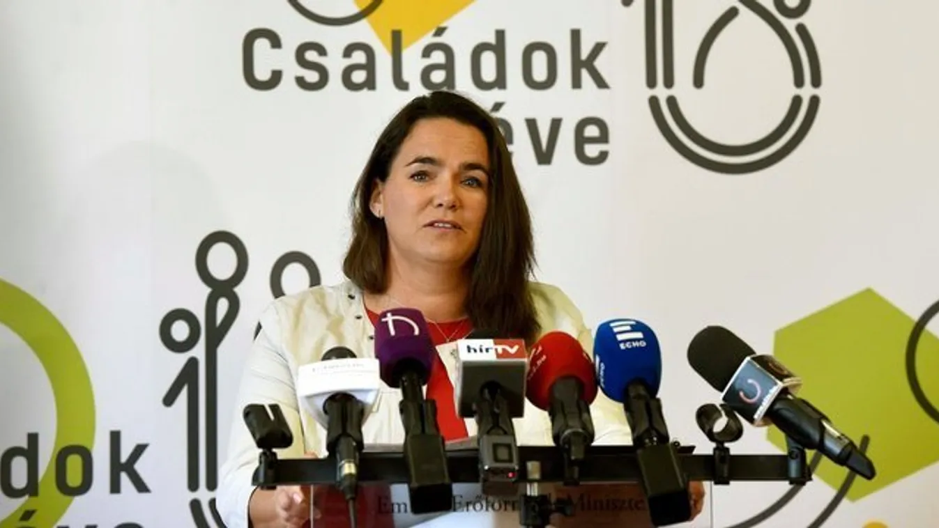 Novák: Júliustól vehető igénybe a gyermekvállalási támogatás