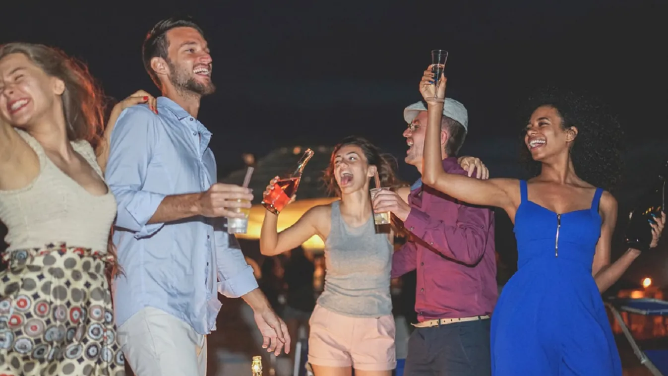 Vége a tengerparti buliknak? Bezárják a diszkókat Budván