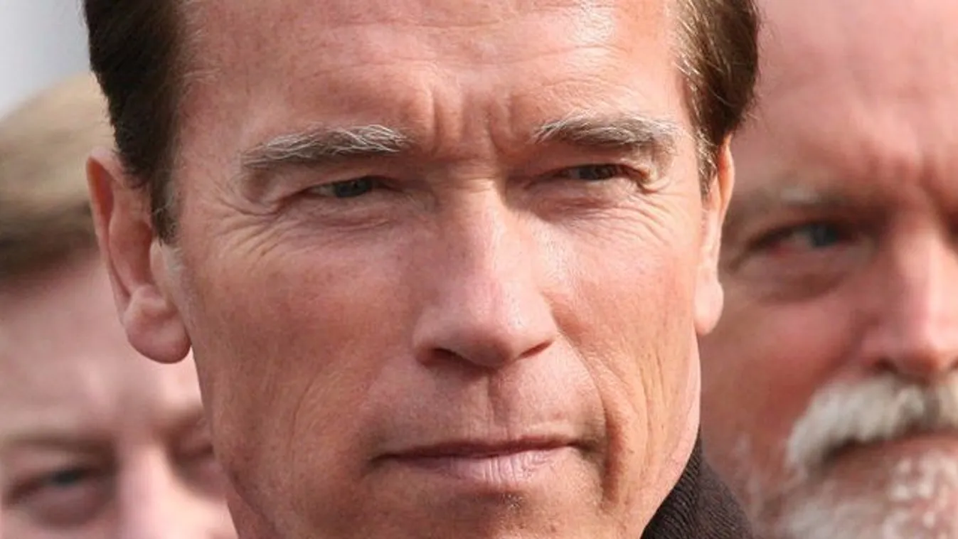 Ilyen az, amikor Schwarzenegger a fiával bolondozik