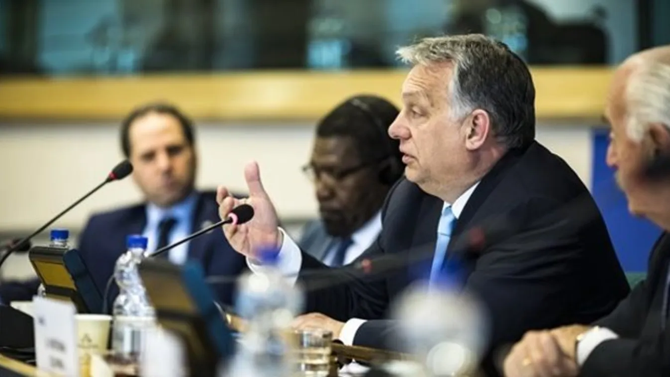 Orbán Viktor Brüsszelben tárgyal