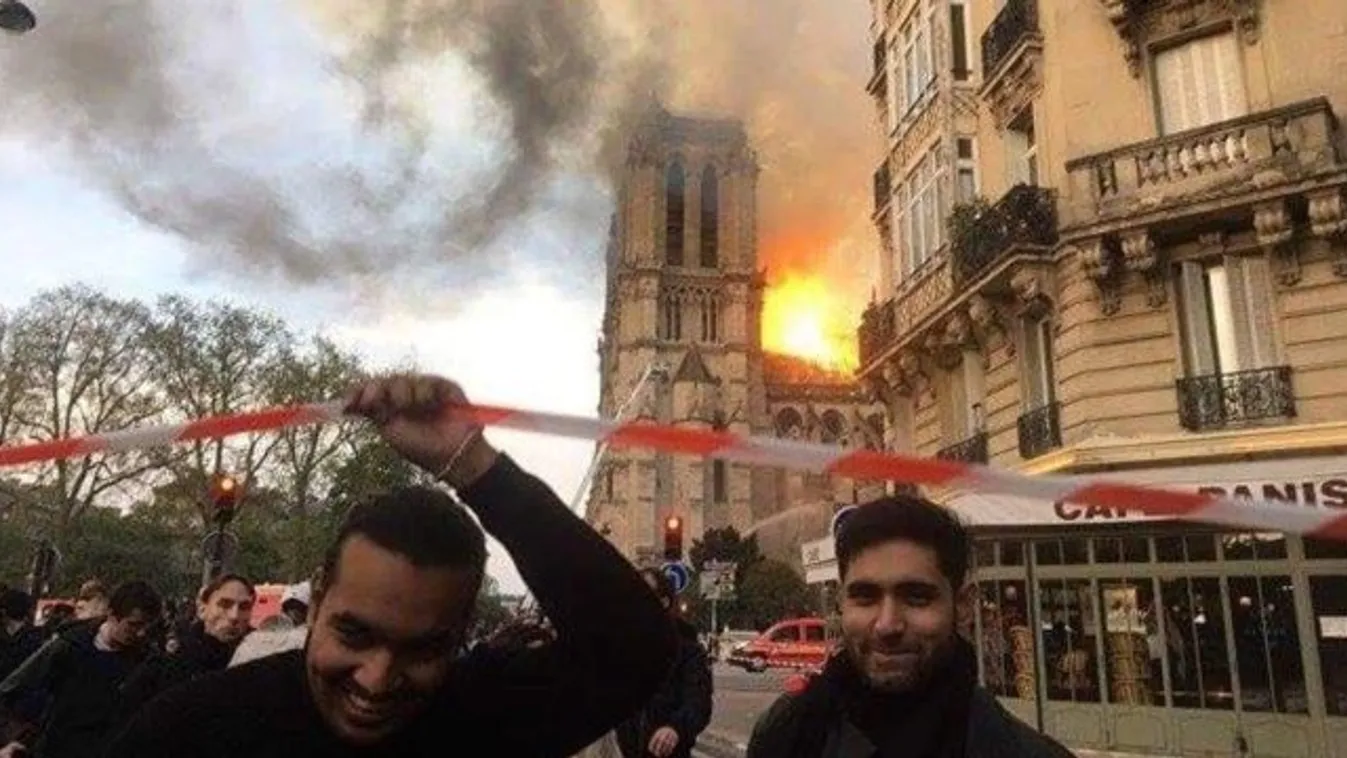 Muszlim migránsok vigyorogva ünneplik a Notre-Dame leégését