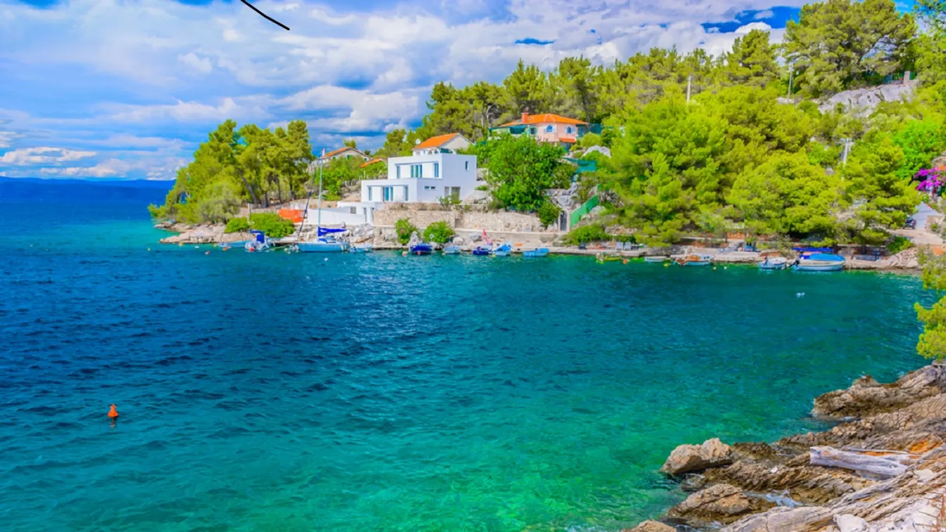 Tengerparti luxus paradicsom épül a horvát Solta-szigeten