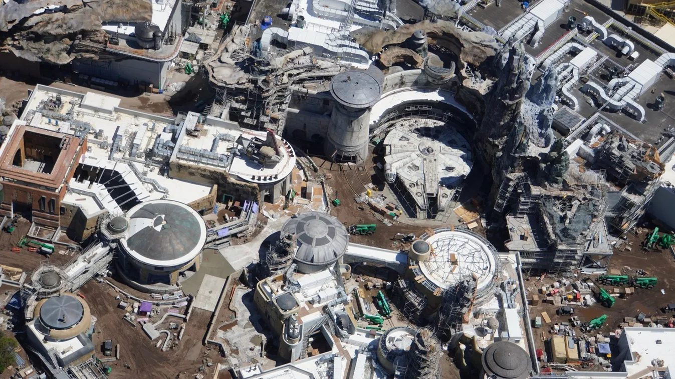 Légifotókon a lassan testet öltő Star Wars vidámpark