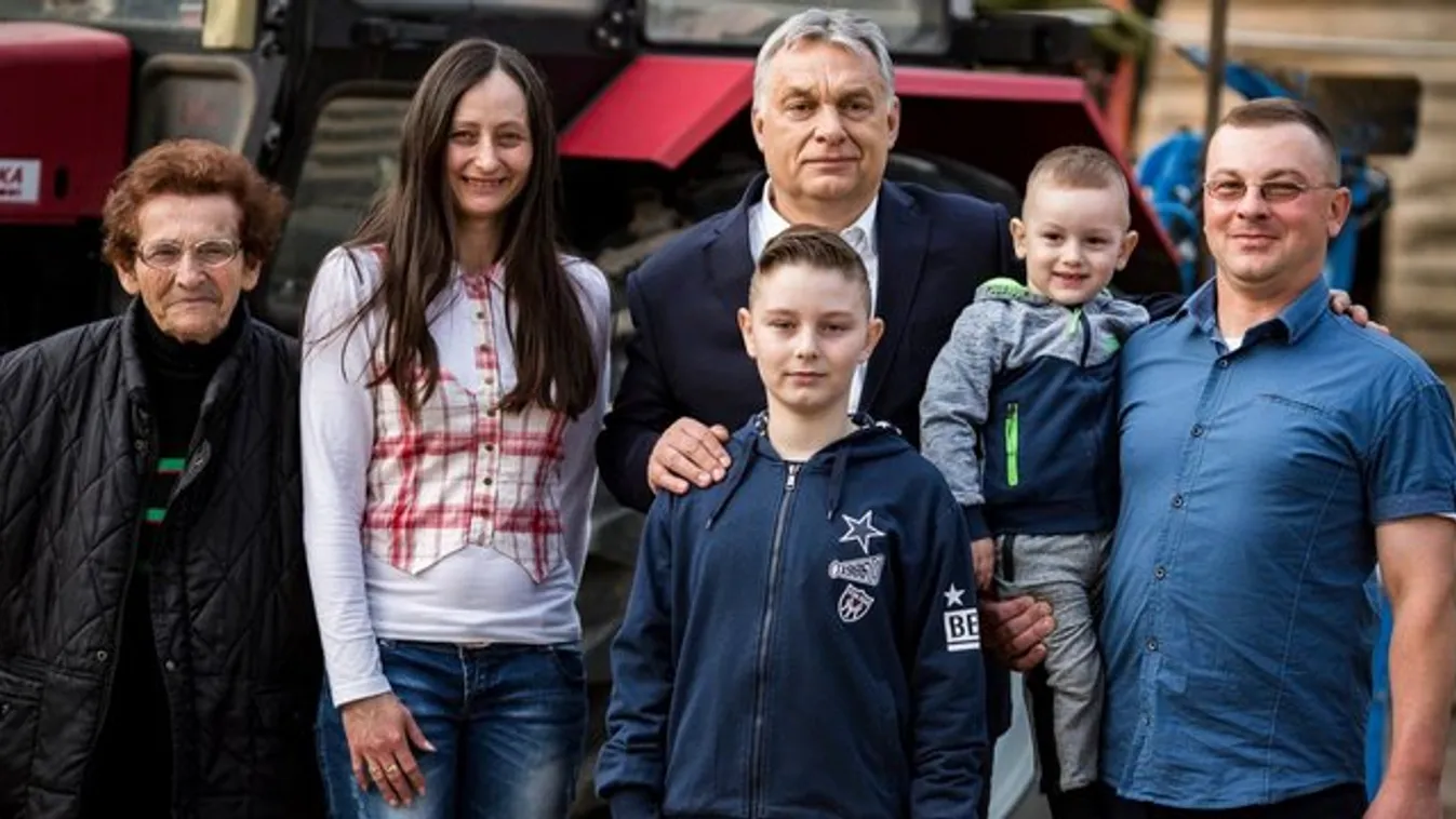 Orbán Viktor meglepte az egymilliomodik honosított magyart - videó