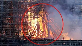 Notre-Dame lángjai - A plébános szerint üzenet lehetett a tűz