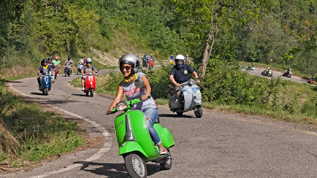 Nyolc napos Vespa robogó túra startol a horvát tengerparton