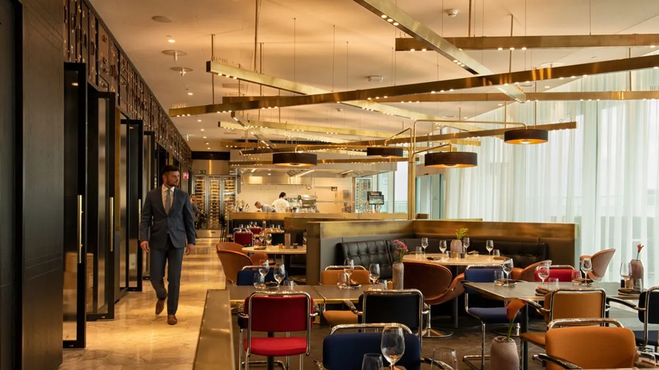 Csak a színe kék, nem a hangulata – Új étterem nyílt a KLM Lounge-ban