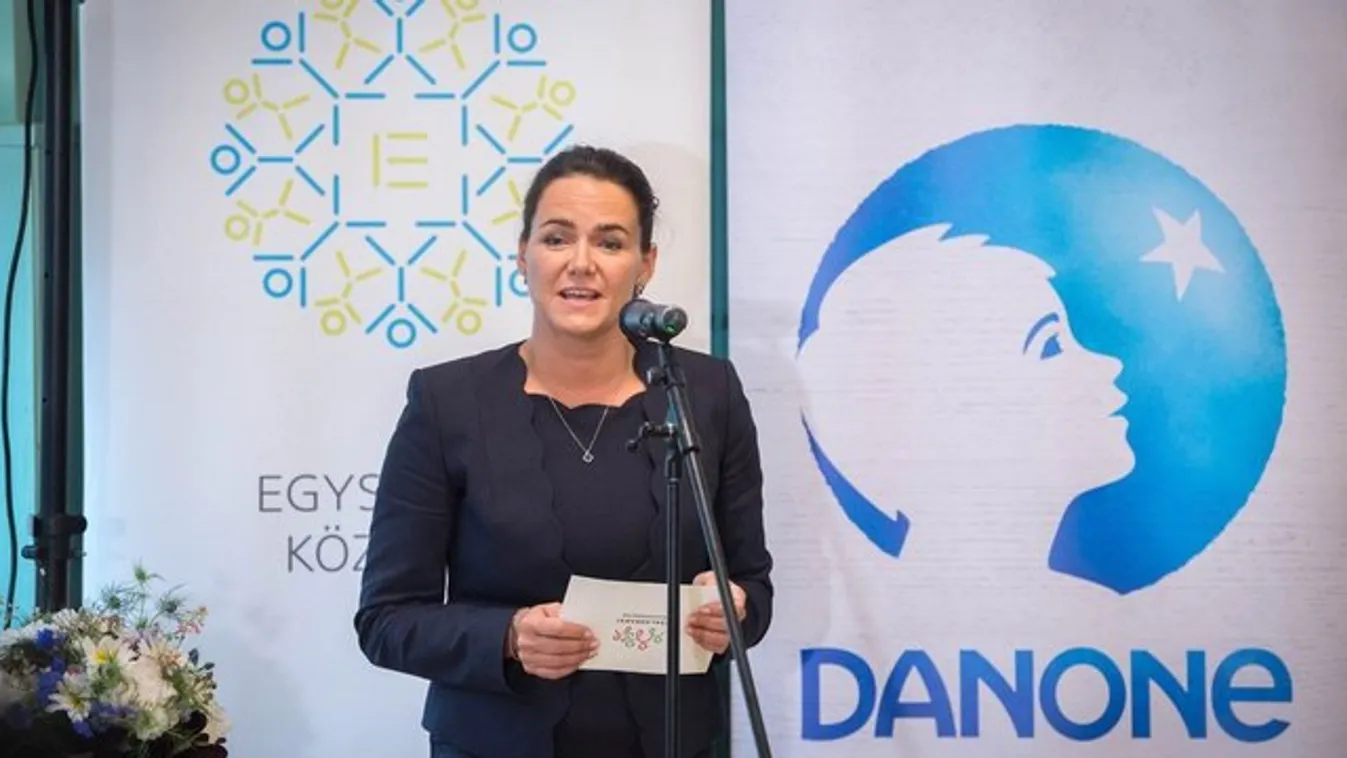 Novák Katalin: A családvédelmi akcióterv számos eleme elérhető az egyszülős családoknak is