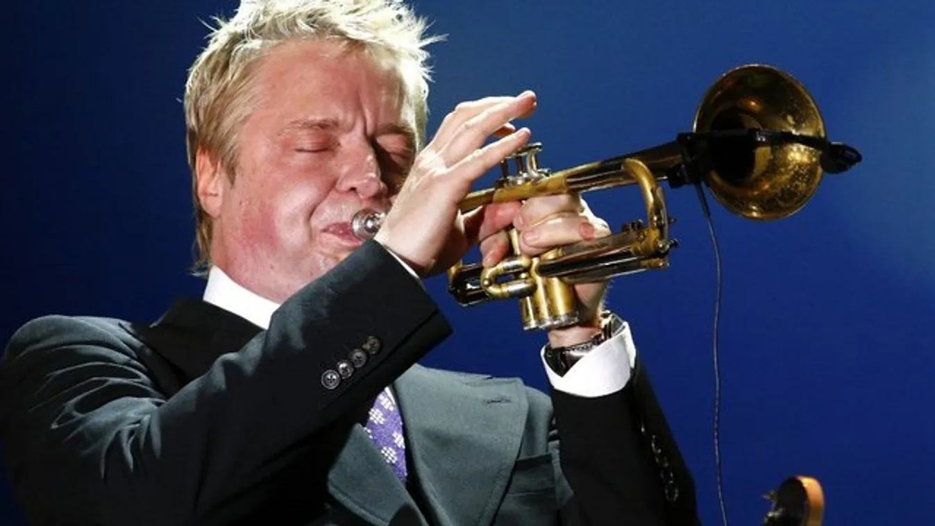 Újra Budapesten lép színpadra Chris Botti