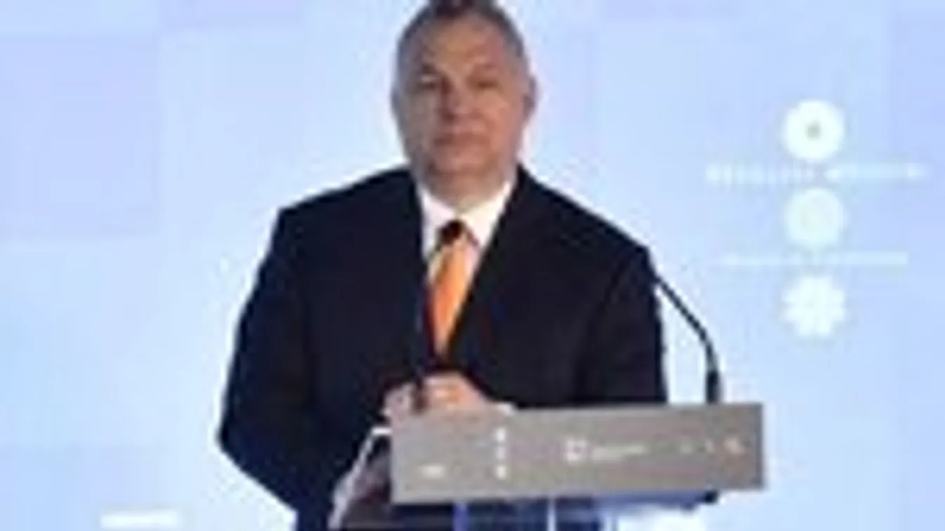 Orbán Vik­tor sze­mé­lye­sen, élő­ben hívta a sza­va­zó­pol­gá­ro­kat te­le­fo­non: gól­totó
