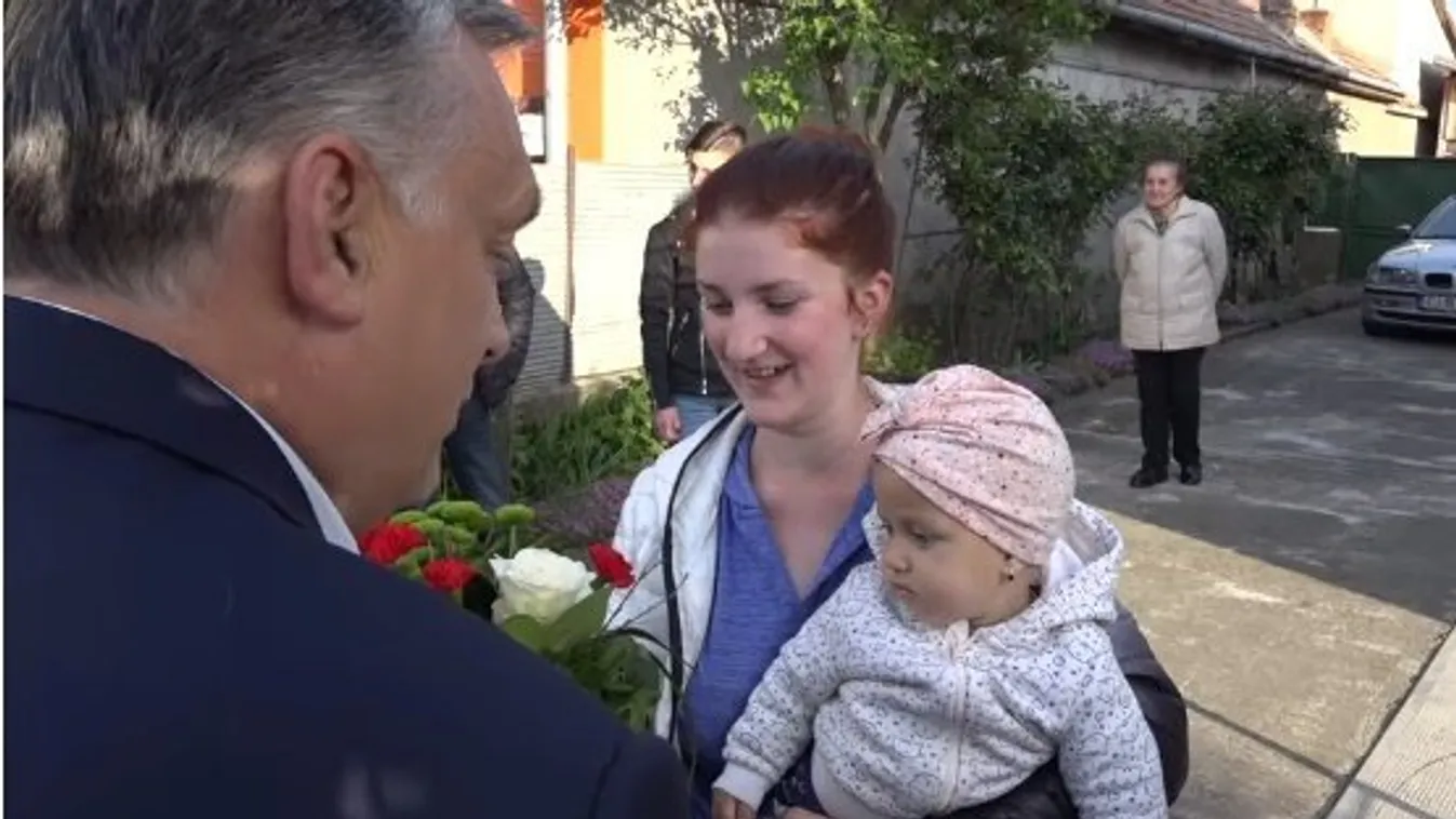 Orbán Viktor egy szászfenesi családnál járt