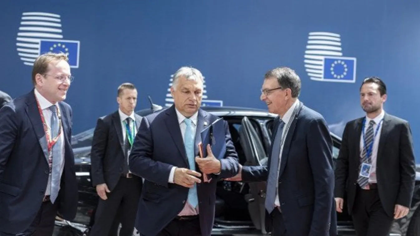 Orbán Viktor megérkezett a brüsszeli EU-csúcsra