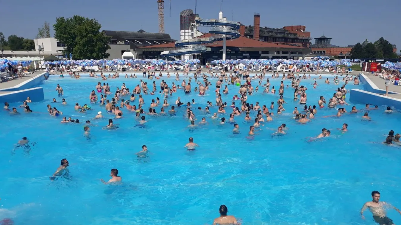 Tengerélményt nyújtó hullámmedencét adtak át a szomszédban