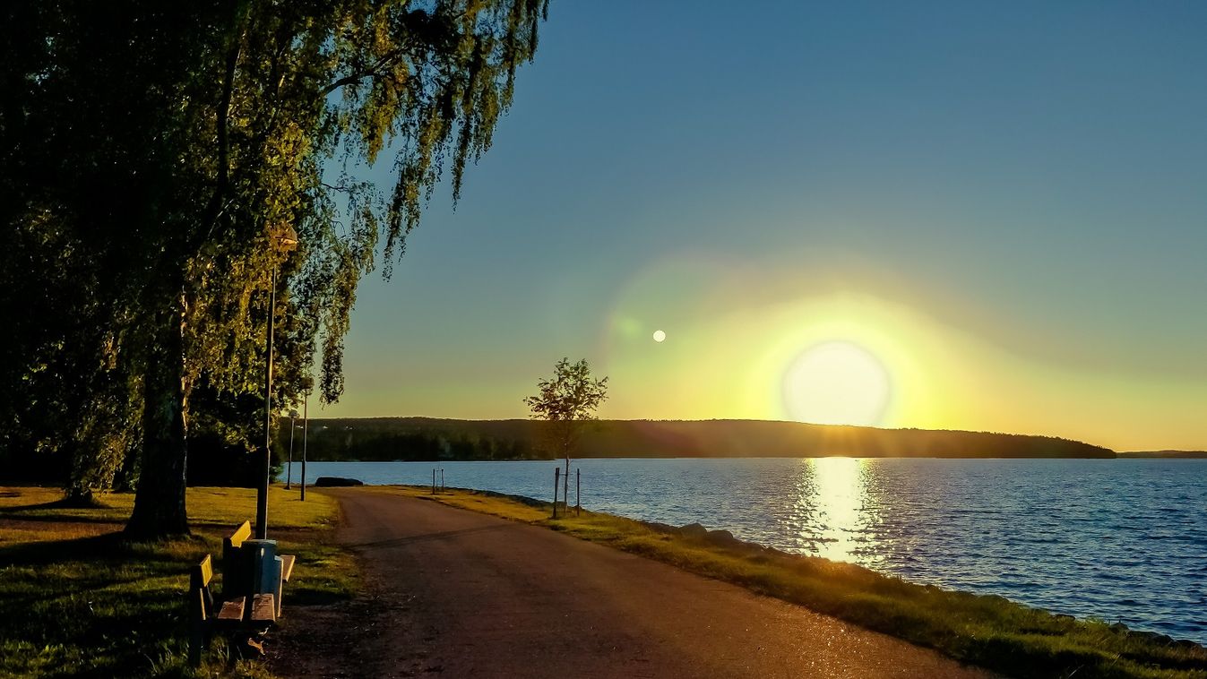 https://cdn.borsonline.hu/2019/06/T8I1FUPpzcJfJ1tISf-ATcppDRqJ4y7hyVo9IyugF5c/fill/1347/758/no/1/aHR0cHM6Ly9jbXNjZG4uYXBwLmNvbnRlbnQucHJpdmF0ZS9jb250ZW50LzFmNTNhNDA2MWQyYjQwNDE4ZDhkMzY5NmI4NWRiMTA4.jpg