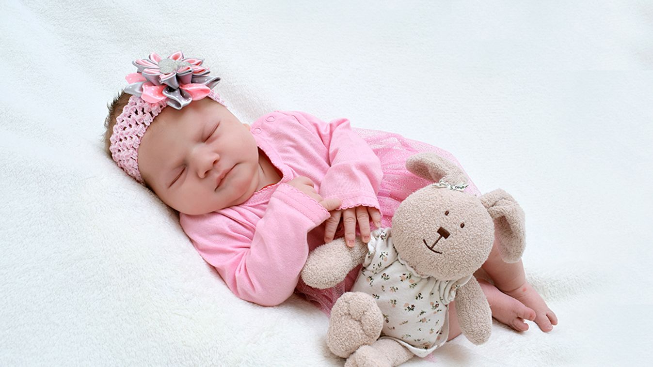 https://cdn.borsonline.hu/2019/06/_qM1CtIKdTlXD3-59g6KQNLlw3P-y5KKR2Ky8dRwprM/fill/1347/758/no/1/aHR0cHM6Ly9jbXNjZG4uYXBwLmNvbnRlbnQucHJpdmF0ZS9jb250ZW50LzNmZDViODlhZmEzOTQ3YTlhNWNiOWJjNzE5ZDU1ZDZl.jpg