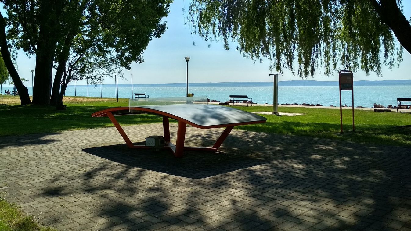 https://cdn.borsonline.hu/2019/06/dLI4r6jHCwuL37xgiSGSFAbVihQaOLRk_ScuGq8zogU/fill/1347/758/no/1/aHR0cHM6Ly9jbXNjZG4uYXBwLmNvbnRlbnQucHJpdmF0ZS9jb250ZW50LzJiMDUyNDk2YmY2MDQ4MGFiMjU2NzU0YWRmZmRmMWE4.jpg