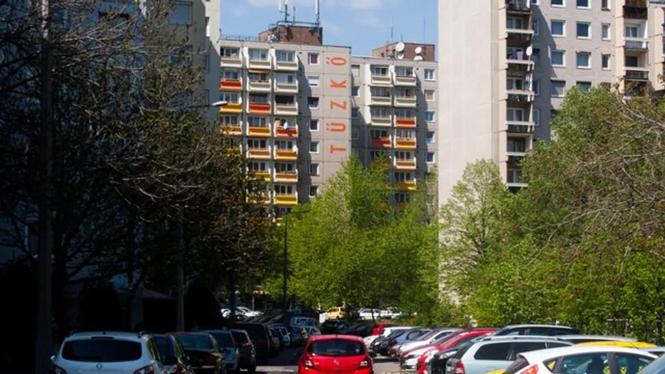 Tartozásként hajtják be a házfelújítás árát