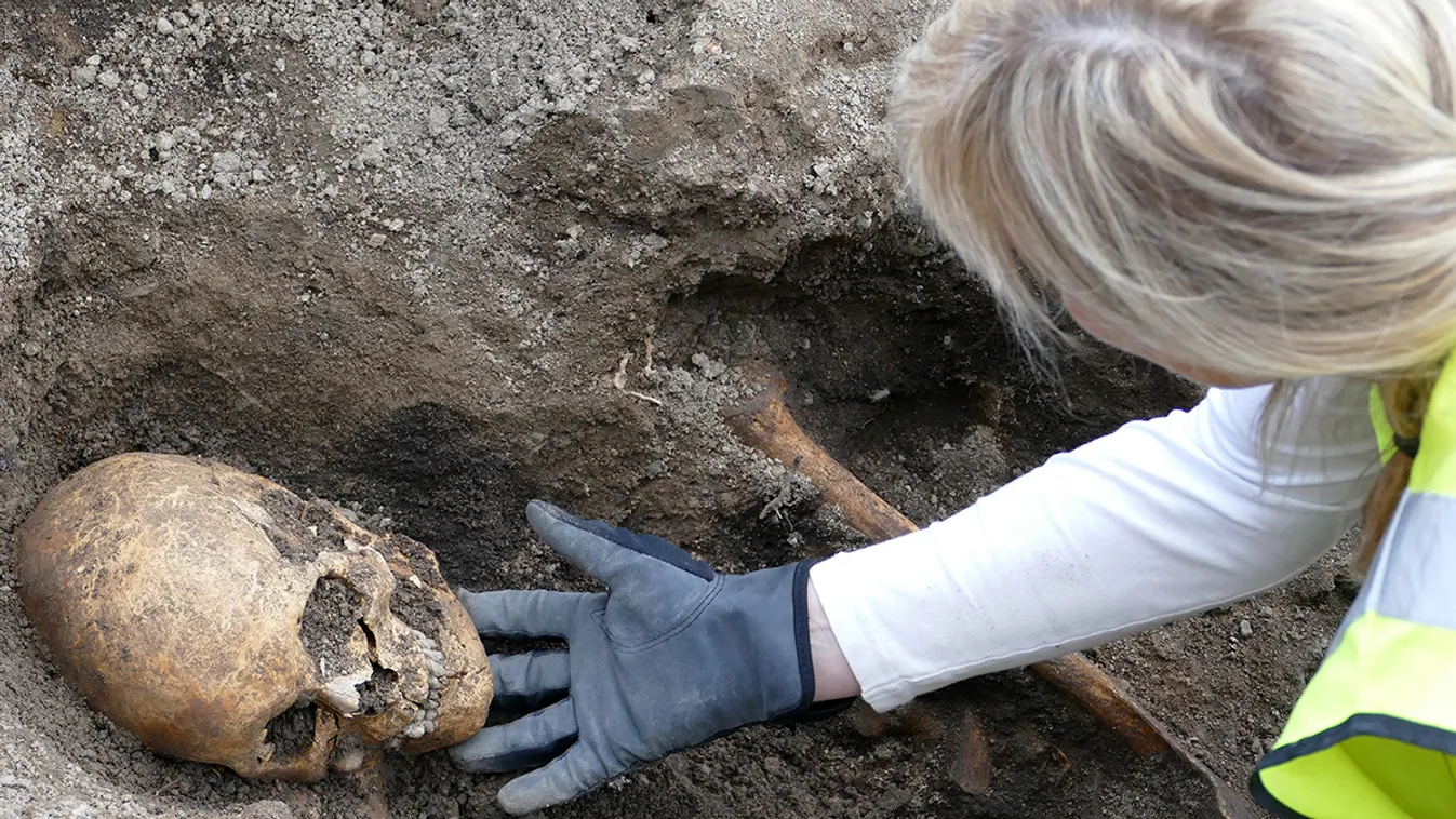 Különleges viking temetési hajókra bukkantak Svédországban