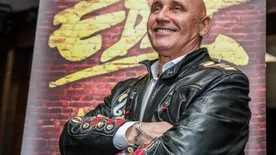 Pataky Attila tudja az 51-es körzet titkát