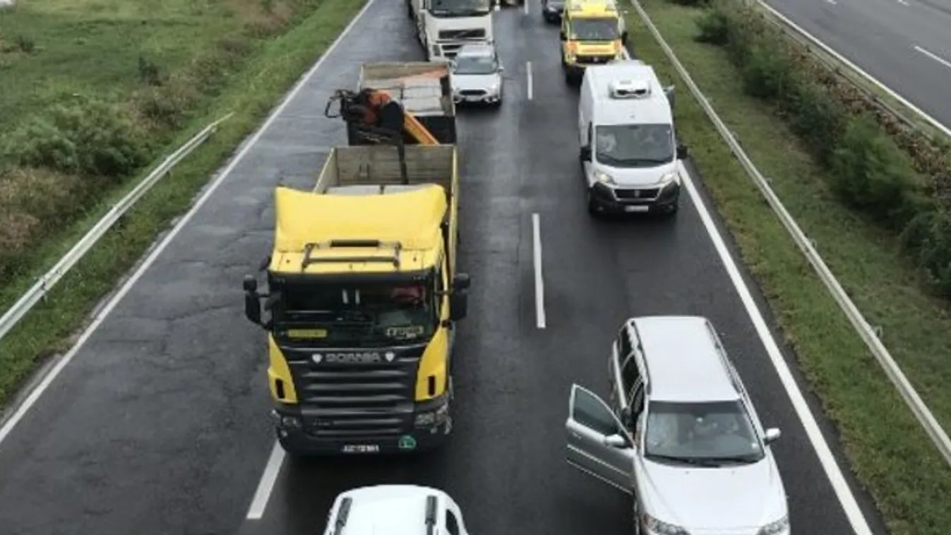 Tizenöt kilométeres a torlódás az M7-esen Székesfehérvárnál