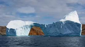 Egy nap alatt több mint tízmilliárd tonna jég olvadt el Grönlandon