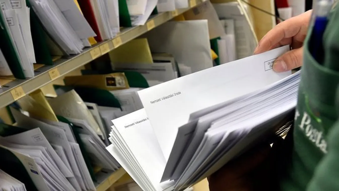 Megkezdik a választási értesítők kézbesítését