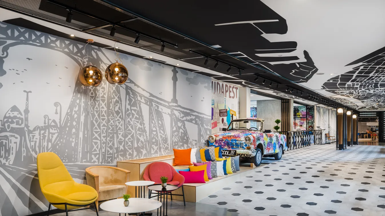 Egy épületben két hotel is nyílt a Várnegyed szomszédságában