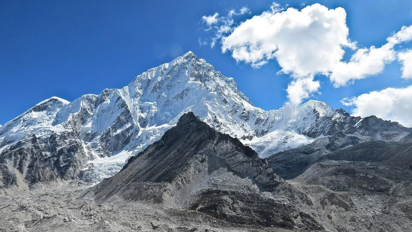 A Mount Everest térségben betiltották az egyszer használatos műanyagokat