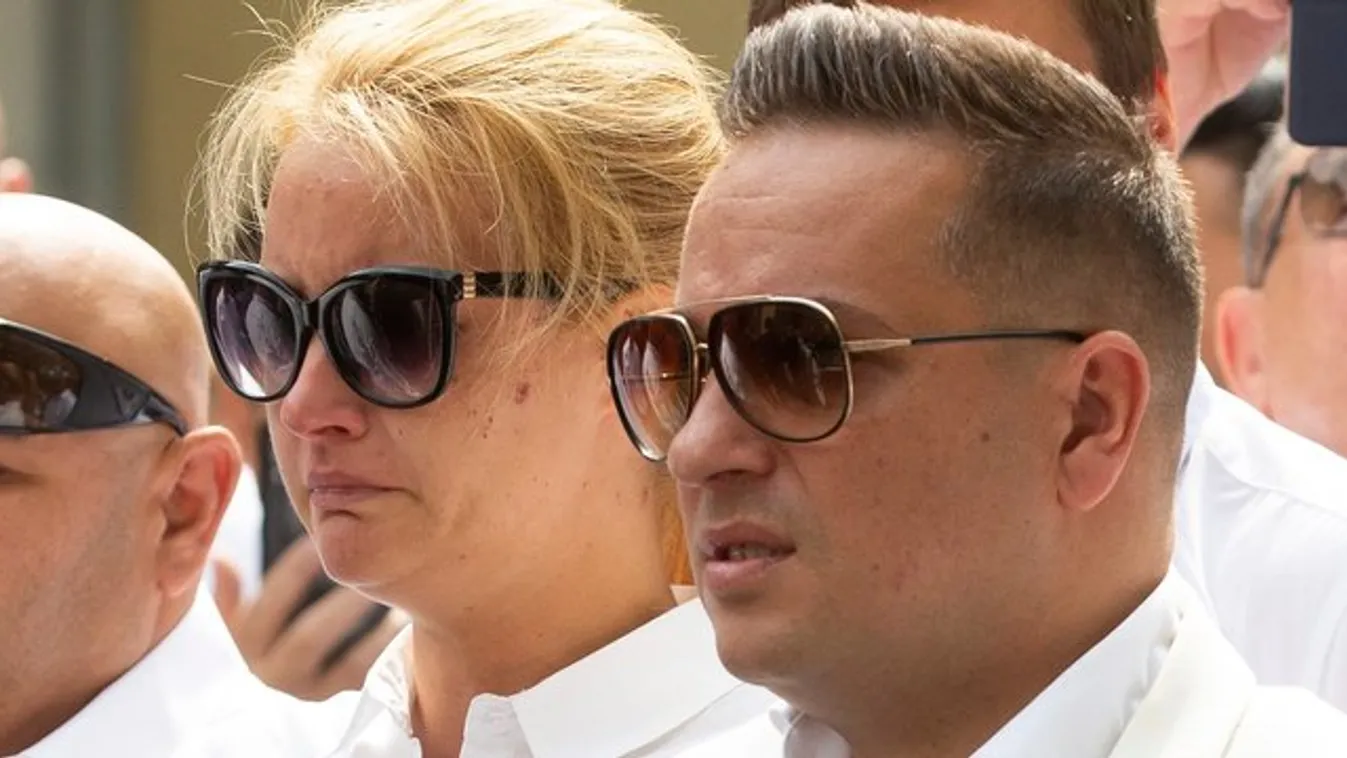 Csak videón láthatja kisfiát L.L. Junior exfelesége