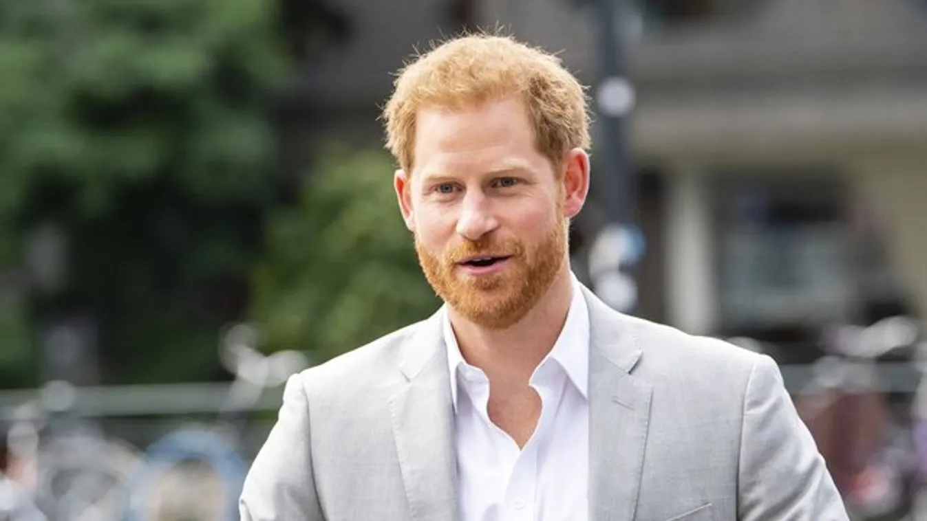 Harry herceget ünnepelte Anglia
