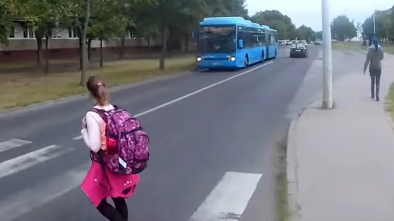 Majdnem elütött a busz egy zebrán szabályosan áthaladó kislányt Kőbányán - videó