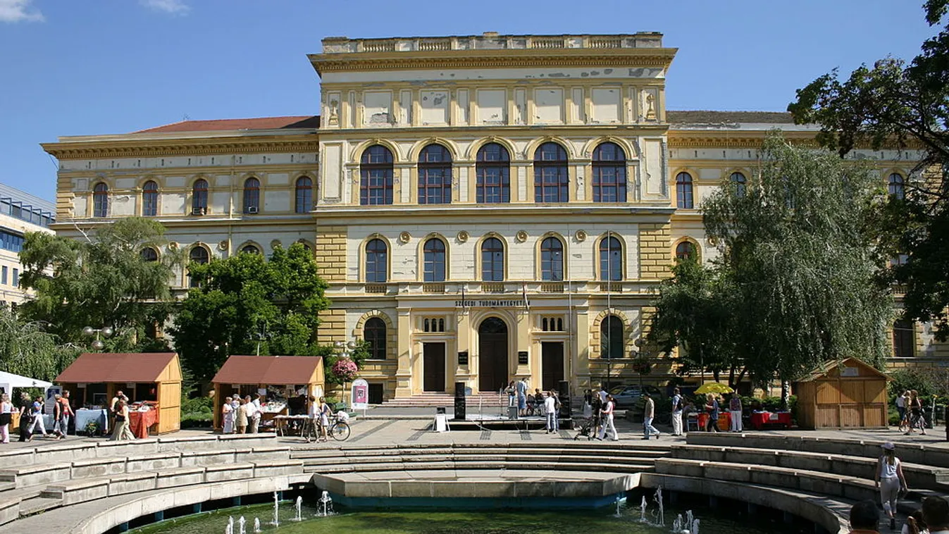 Fényfestéssel nyílik meg az ország egyik legszínesebb programsorozata