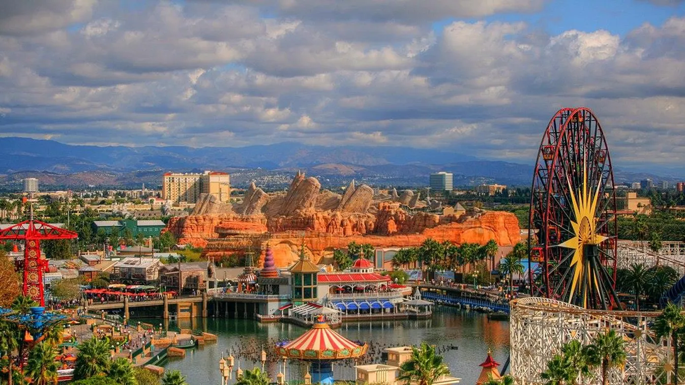 Hamarosan a Mary Poppins és az Avengers rajongók is készülhetnek Disneylandbe
