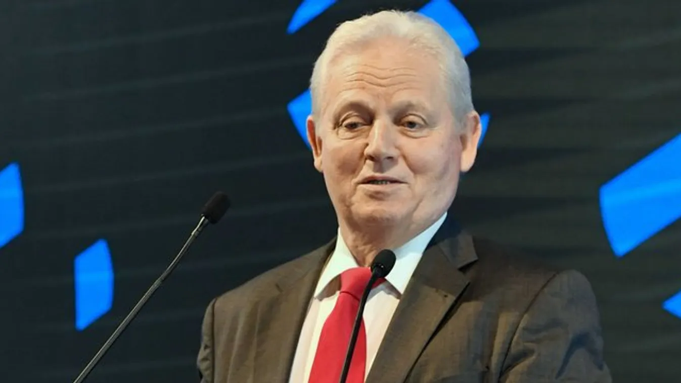 Tarlós István továbbra is utcahosszal vezet