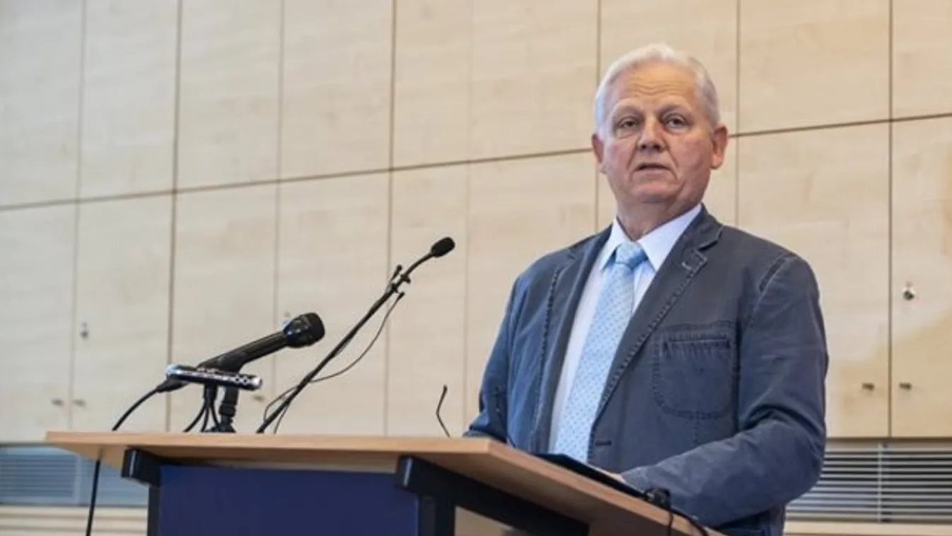 Századvég: Tarlós István toronymagasan vezet