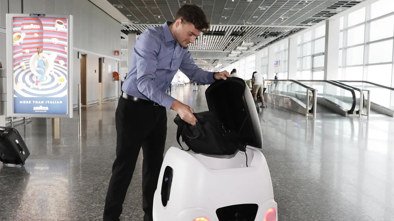Gömbölyded csomagszállító robotokat teszteltek a frankfurti reptéren