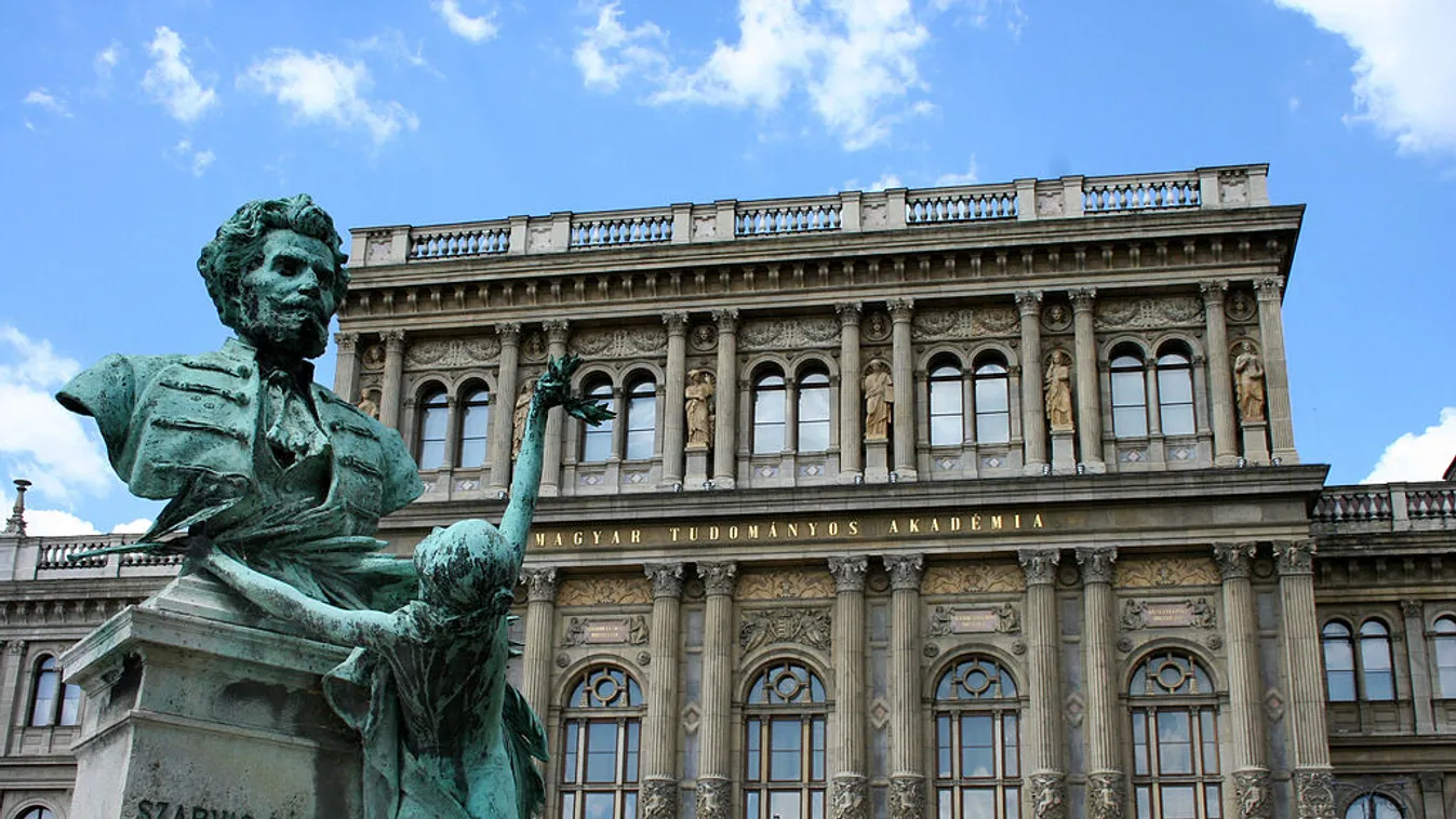 Repülő ékszerek és szuperlézerek a Magyar Tudomány Ünnepén