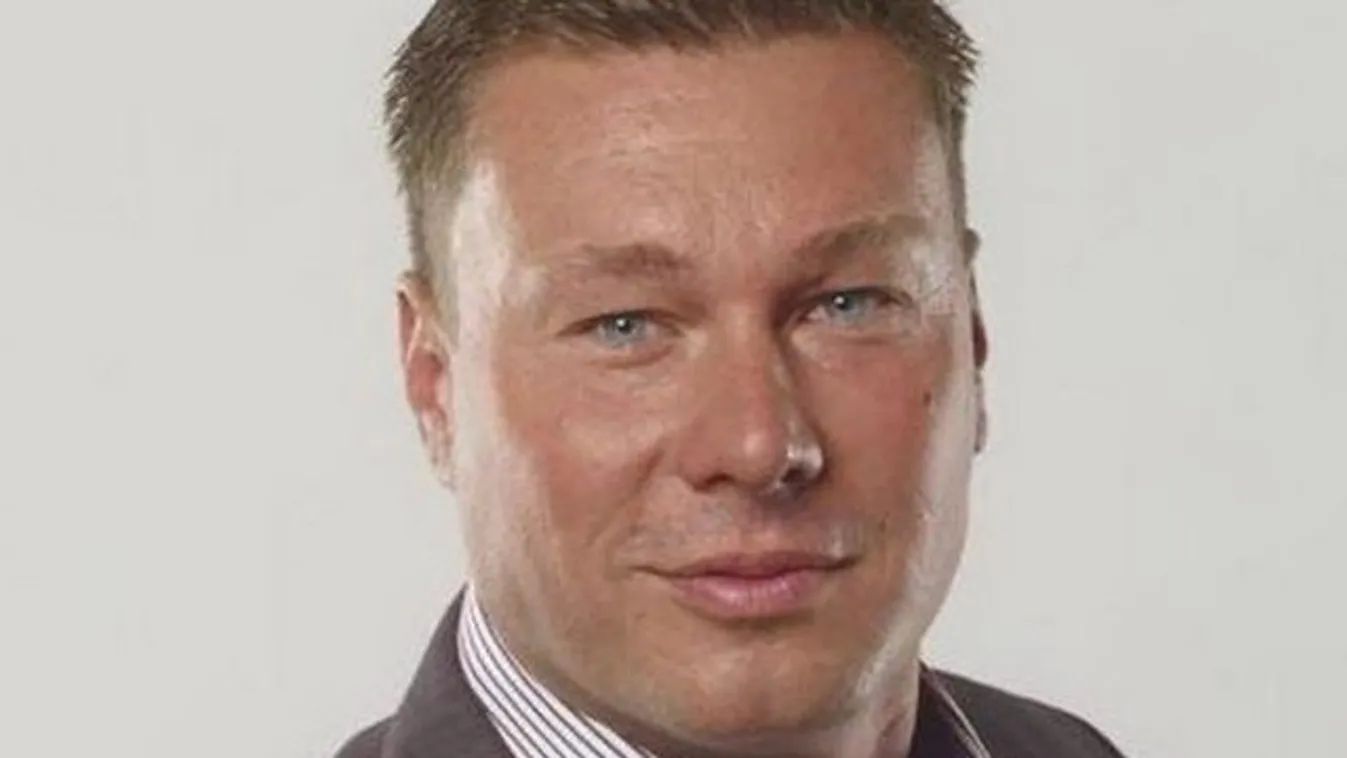 Felfüggesztette MSZP-s tagságát a közpénzek lenyúlásával dicsekvő Lackner Csaba