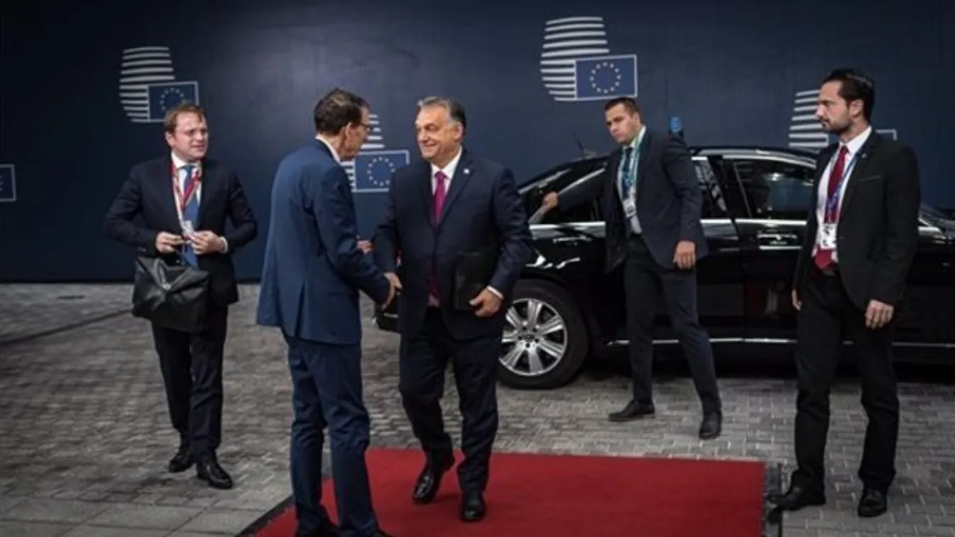 Védik a magyar határt a visegrádi országok