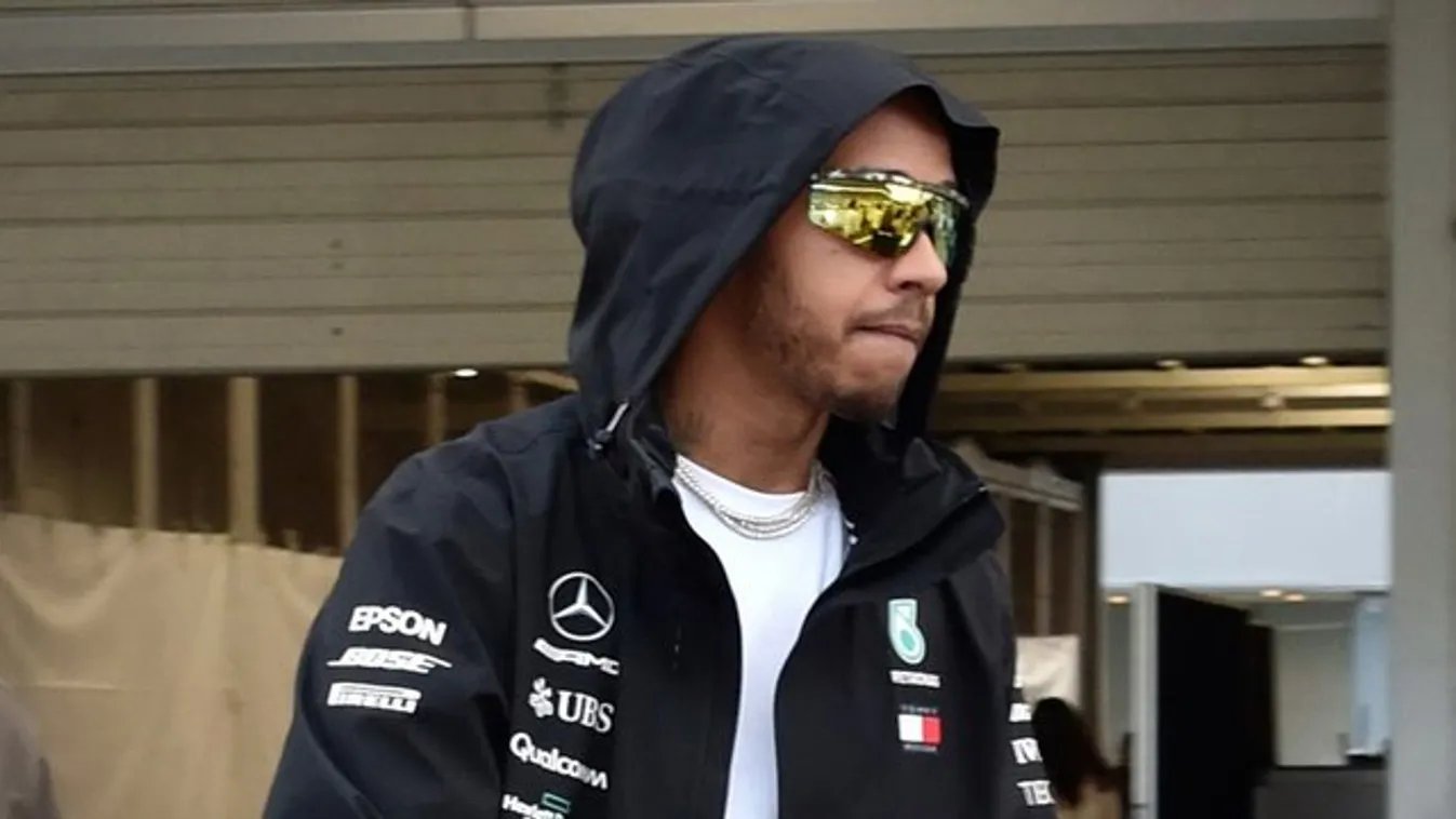 Hamilton és Verstappen fittyet hány a tájfunra