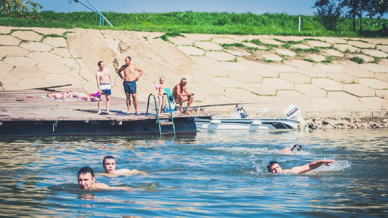 Szórakoztató vízi elemekkel turbózzák fel a Tisza-parti szabadstrandokat