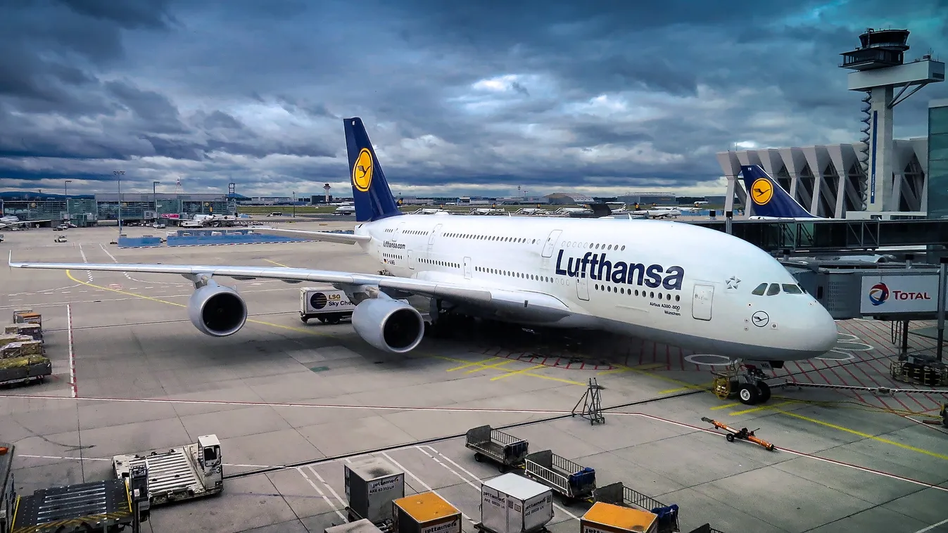 Sztrájkra készülnek a Lufthansa légiutas-kísérői