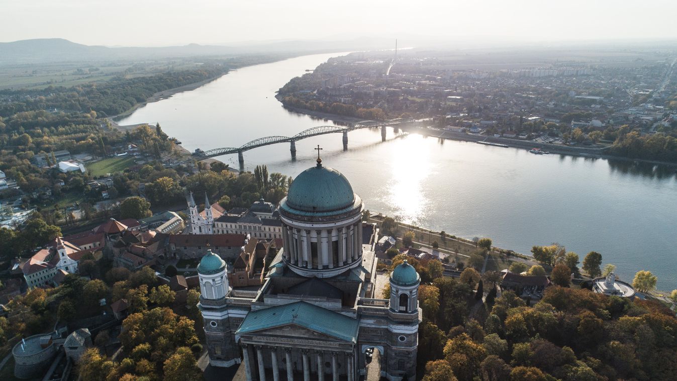 https://cdn.borsonline.hu/2019/10/kD42WVufjUsYm7_p-zxxInD2om_nztmc0EcFa-OZlBw/fill/1347/758/no/1/aHR0cHM6Ly9jbXNjZG4uYXBwLmNvbnRlbnQucHJpdmF0ZS9jb250ZW50L2Q5YzUwYjJmMmFkOTQ5YWQ5YTE3NDFmZGNkZjYyMWIw.jpg